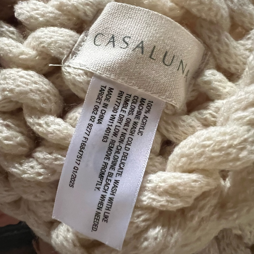 Casaluna Hand Knit Bed Throw - Picture 3 of 4